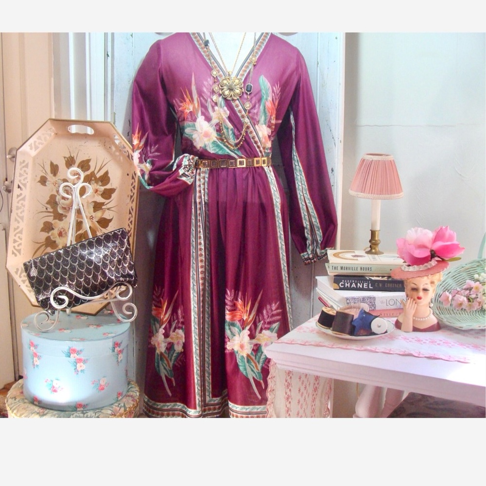 Gorgeous Vintage Purple Trim Floral Flowy Sheer Party Dress
